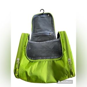 Bag Cosmetic Travel Bag w/ Hanger